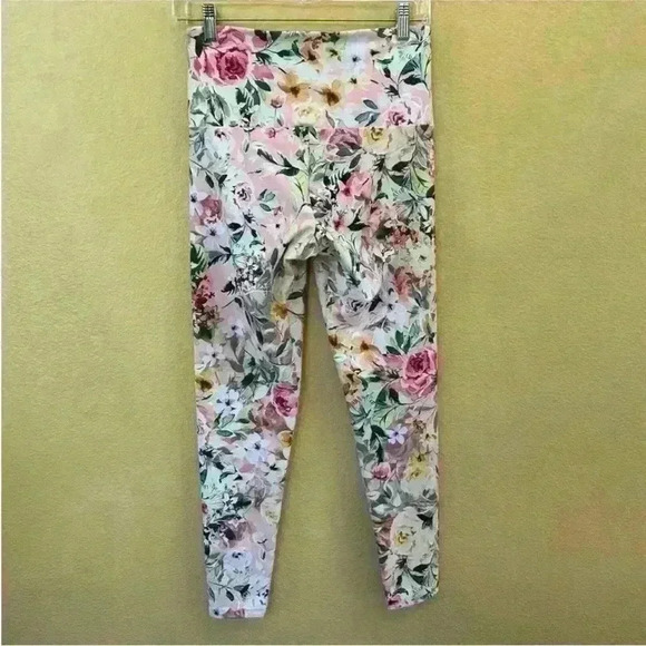 Generation Love "Pink Floral Bloom Brittany
Leggings"' Small New Without Tags! - Picture 5 of 7